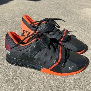 Men’s Reebok weightlifting shoes size 9